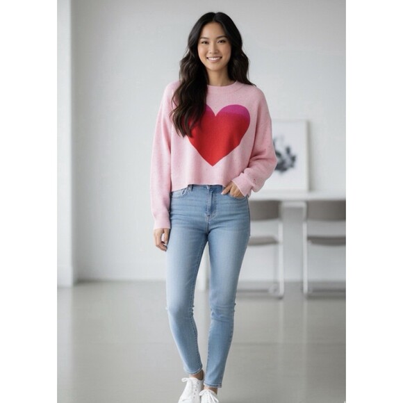525 America Cropped Sweater 100% Cashmere Pink Heart Valentine Sz M Medium EUC!! - Picture 1 of 7